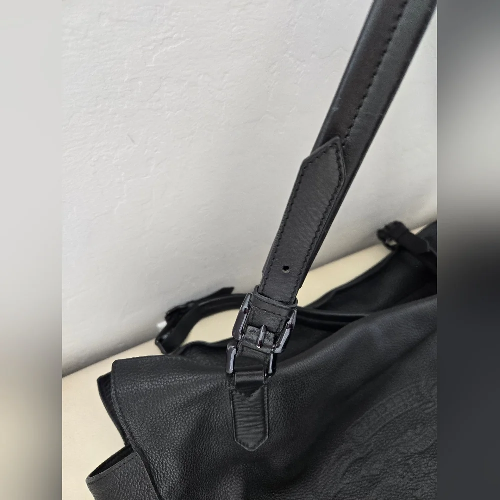 Burberry leather extra large weekender bag - Picture 6 of 16